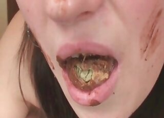 Amateur American knows what to eat this day